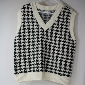 Hollister Sweater Women's White Black Vest Pullover Geometric Knit Size XS